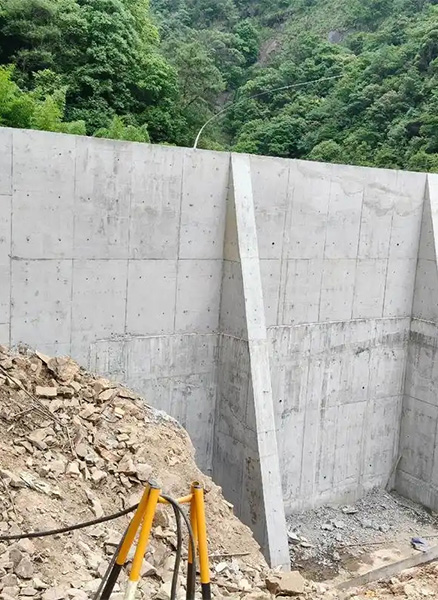 荷泽郓城县重力式挡土墙